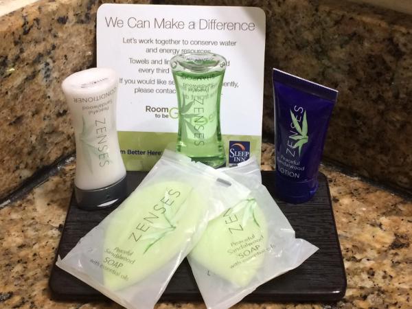 Sleep Inn & Suites : photo 5 de la chambre chambre avec 2 lits queen-size - accessible aux personnes à mobilité réduite - non-fumeurs