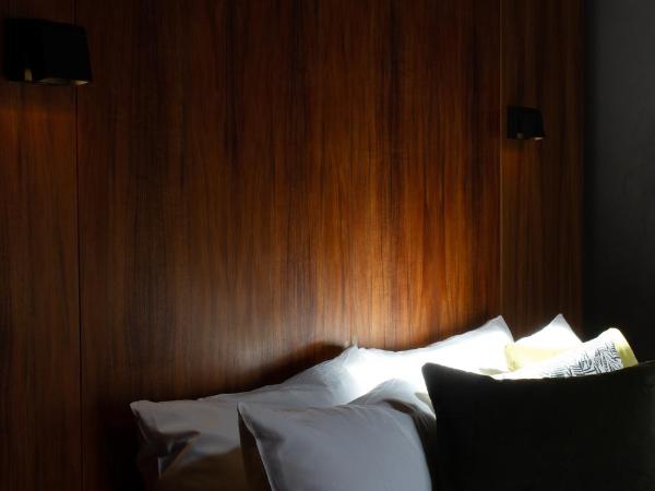 Moss Hotel : photo 6 de la chambre chambre lit queen-size deluxe - bower (salle de bains accessible aux personnes à mobilité réduite)