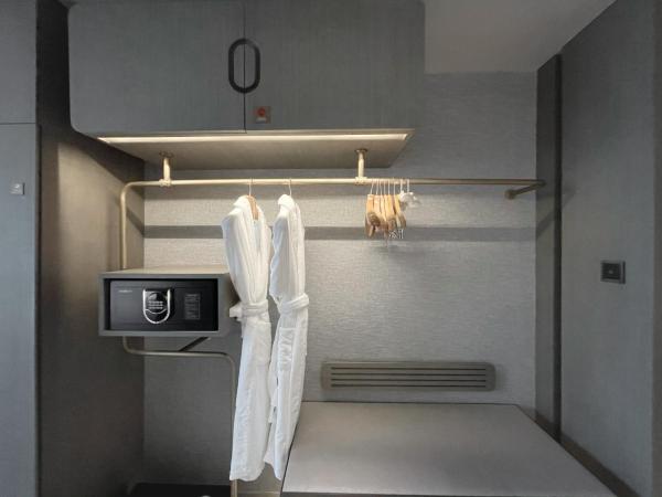 Crowne Plaza Shenzhen World Exhibition and Convention Center, an IHG Hotel : photo 1 de la chambre chambre lit king-size standard