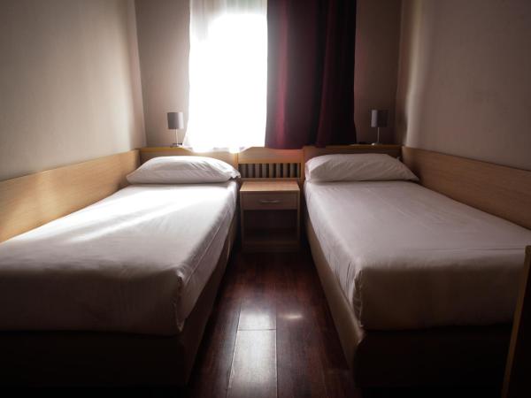 Hotel di Porta Romana : photo 6 de la chambre chambre lits jumeaux