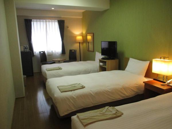 Seaside Hotel Twins Momochi : photo 3 de la chambre chambre triple standard - fumeurs