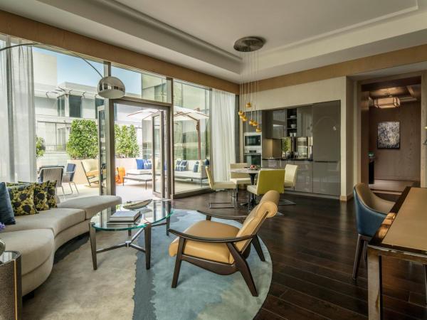 Four Seasons Hotel Dubai International Financial Centre : photo 5 de la chambre suite lit king-size 1 chambre avec terrasse