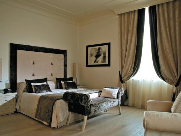 Albergo Palazzo Decumani : photo 4 de la chambre chambre double ou lits jumeaux supérieure
