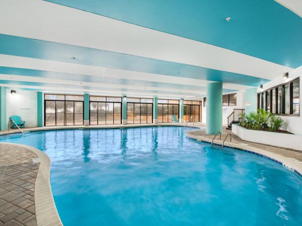 The Patricia Grand - Oceana Resorts Vacation Rentals : photo 5 de la chambre studio lit king-size avec canapé-lit