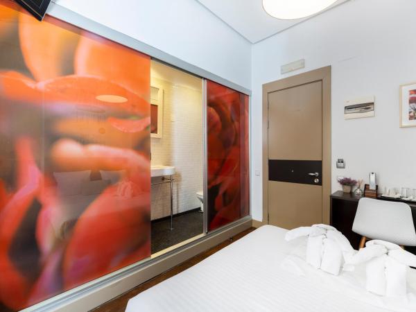 Madrid House Rooms : photo 7 de la chambre chambre double avec balcon