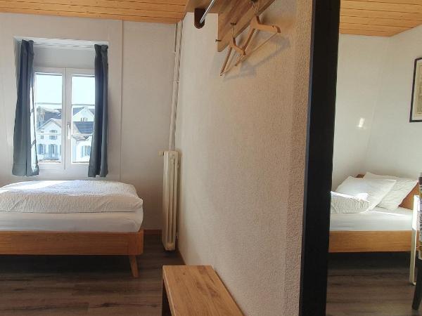 The Aarburg Hotel & Café : photo 3 de la chambre chambre simple avec salle de bains