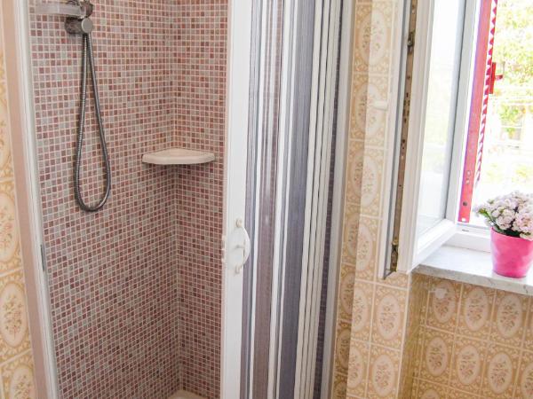 Villa Erade : photo 3 de la chambre chambre double standard