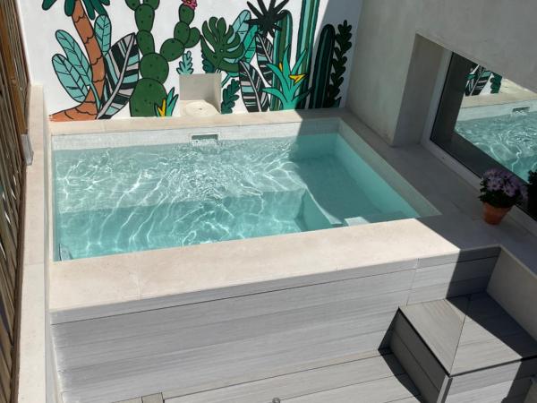 Casa 95 Sevilla : photo 4 de la chambre penthouse avec piscine privée 2