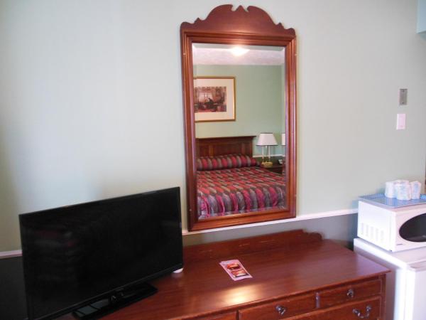 Motor Court Motel : photo 3 de la chambre chambre lit queen-size - non-fumeurs