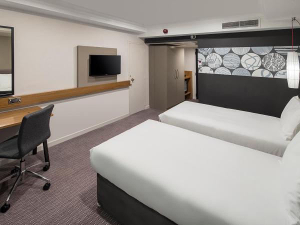 Crowne Plaza Nottingham, an IHG Hotel : photo 1 de la chambre chambre lits jumeaux standard pour personnes À mobilité réduite
