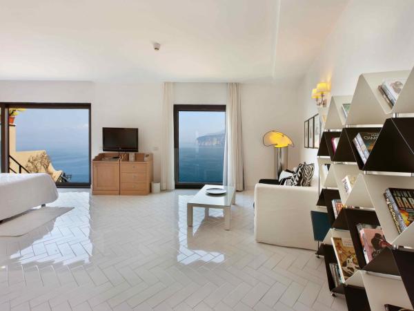 Hotel Bristol : photo 7 de la chambre suite junior avec balcon - vue sur mer