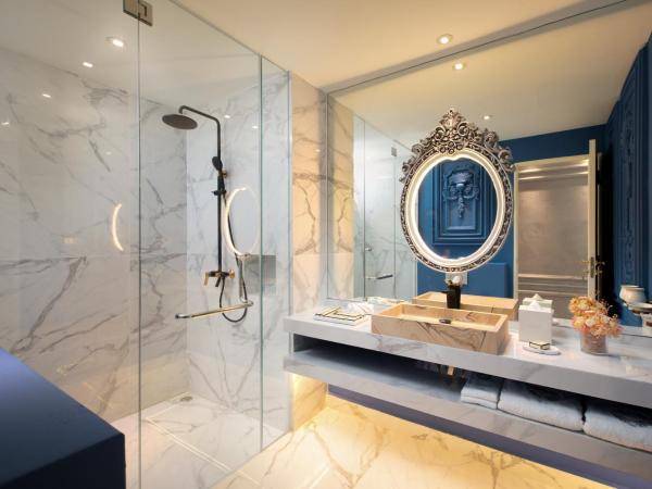 Arte by Thomas Chan : photo 3 de la chambre hébergement glam ix