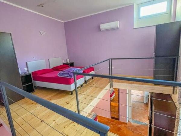 Emerald Palace : photo 4 de la chambre lit dans dortoir mixte de 5 lits