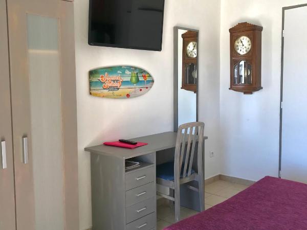 Le Maset en Camargue : photo 9 de la chambre chambre double - vue sur piscine