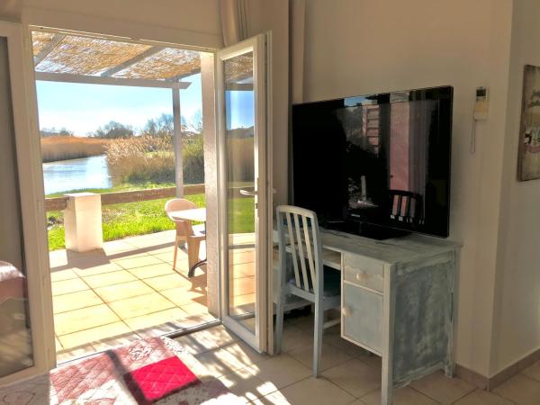 Le Maset en Camargue : photo 3 de la chambre chambre double – vue sur lac