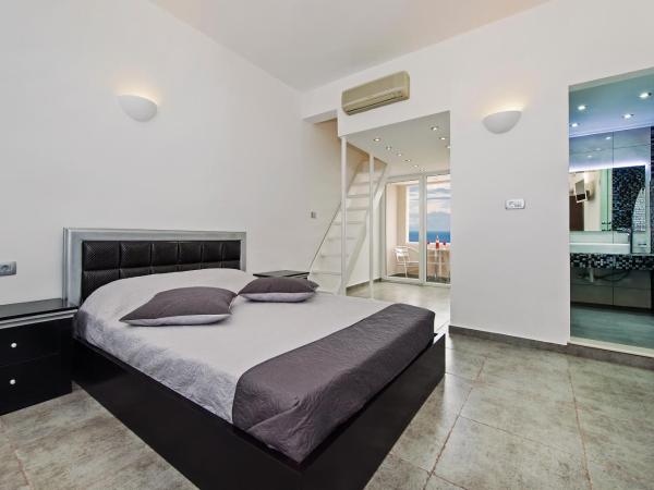 Gianna Suites : photo 2 de la chambre chambre supérieure en duplex - vue sur mer