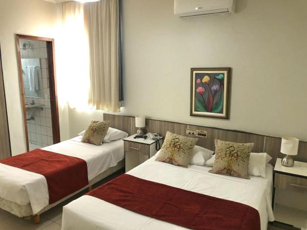 Aldeota Praia Hotel : photo 1 de la chambre chambre triple