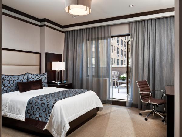 The Pearl Hotel : photo 4 de la chambre chambre lit queen-size avec balcon