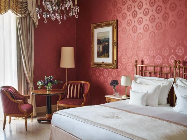 Grand Hotel National Luzern : photo 7 de la chambre chambre deluxe - vue sur lac