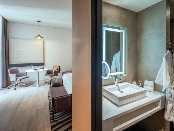 Novotel Mexico City Toreo : photo 4 de la chambre chambre lit king-size exécutive