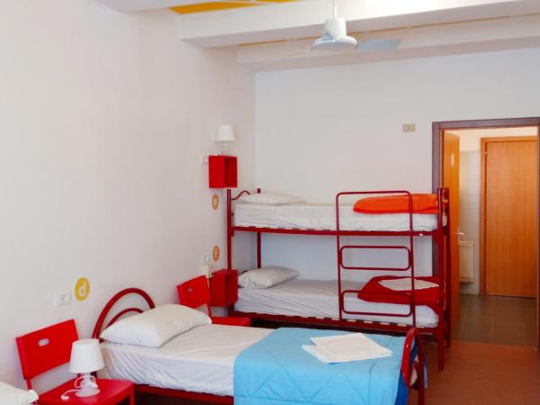 Ostello S. Fosca - CPU Venice Hostels : photo 2 de la chambre chambre quadruple avec salle de bains privative