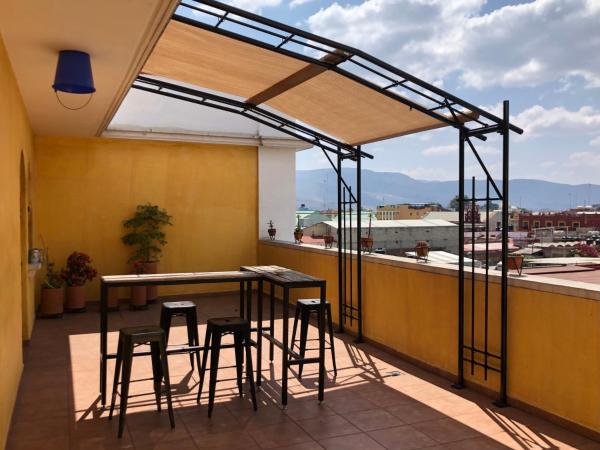 Hostal Andaina : photo 5 de la chambre chambre simple avec salle de bains commune