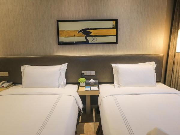 Skytel Hotel Chengdu-City Center : photo 10 de la chambre chambre lits jumeaux super