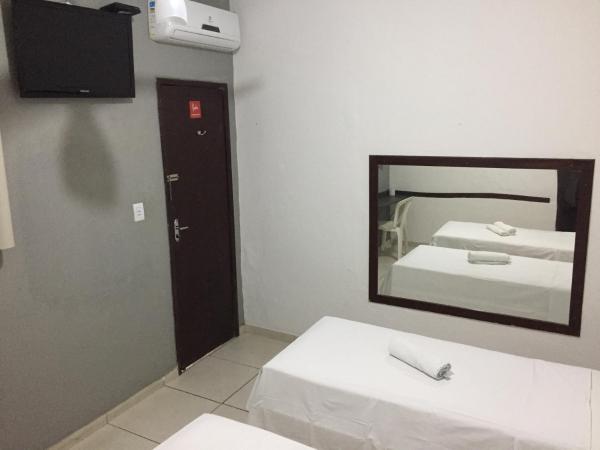 Novo Hotel Barro Preto : photo 6 de la chambre chambre lits jumeaux