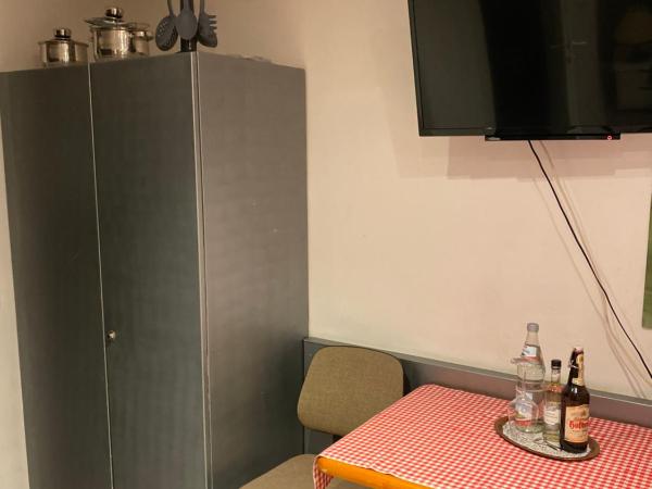 Hotel Waldhorn : photo 4 de la chambre chambre simple avec salle de bains privative