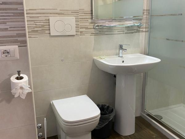 Hotel Due Giardini : photo 4 de la chambre chambre triple - bâtiment séparé