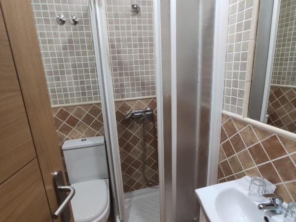 Hostal Maria Ronda : photo 1 de la chambre chambre simple Économique