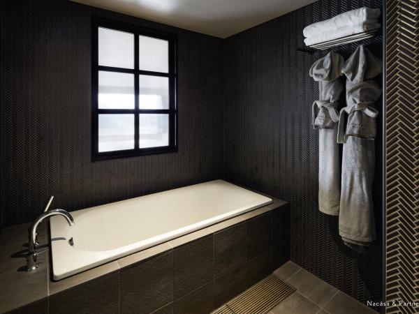 The Tower Hotel Nagoya : photo 4 de la chambre twin room with park view with bathtub