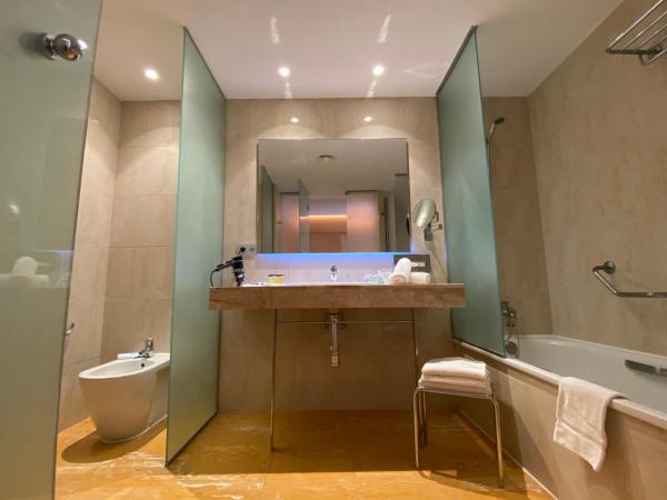 Hotel BCL Levante Club & Spa 4 Sup - Only Adults Recomended : photo 2 de la chambre chambre triple avec balcon (3 adultes)