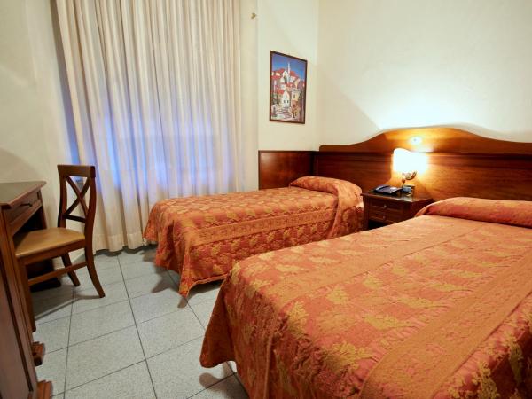 Hotel Pavone : photo 3 de la chambre chambre lits jumeaux