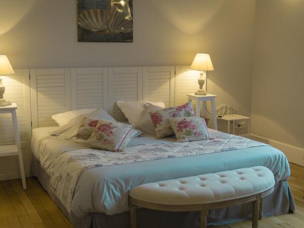 La Villa by Michel Gonet : photo 1 de la chambre chambre lit king-size