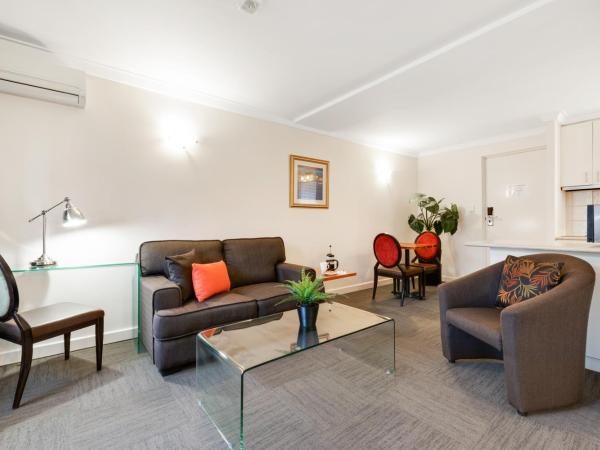 The Peninsula Riverside Serviced Apartments : photo 7 de la chambre studio