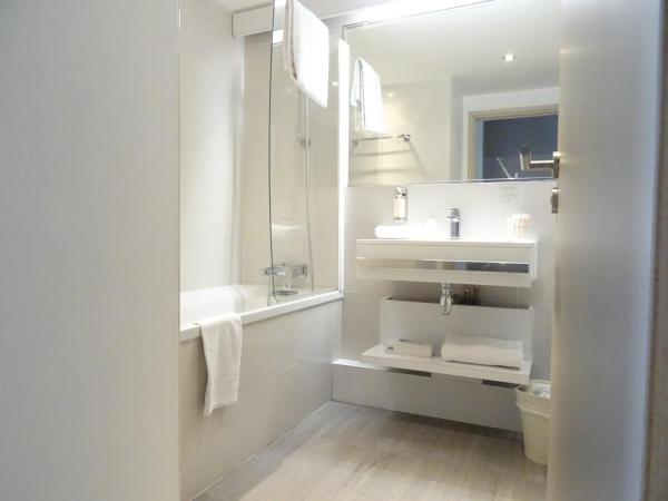 Domaine de la Petite Isle - Luberon : photo 9 de la chambre chambre double deluxe