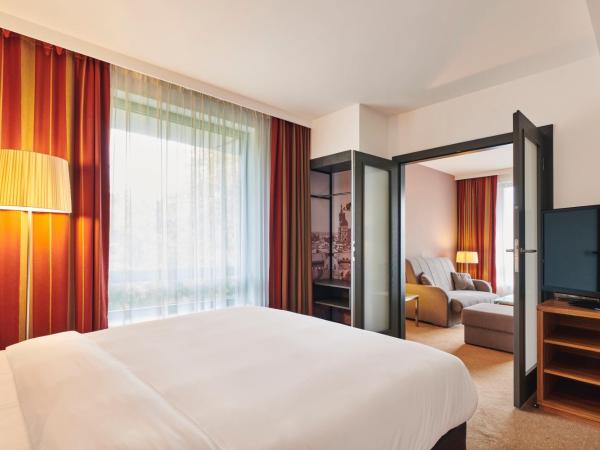 Radisson Blu Hotel Krakow : photo 3 de la chambre suite avec vue sur vieille ville