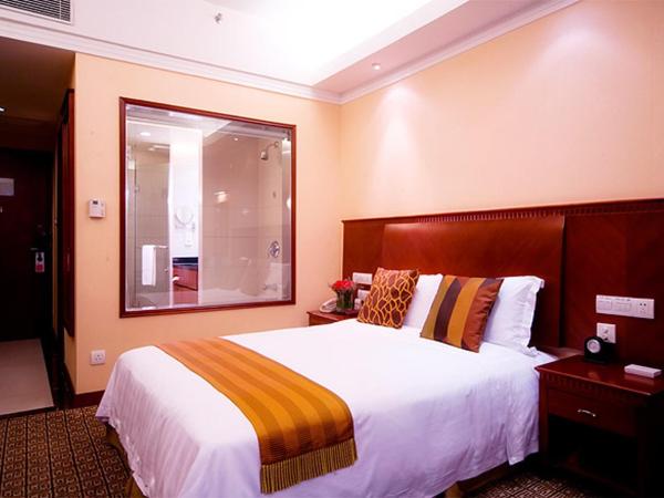 Ramada by Wyndham Pearl Guangzhou-Canton Fair Free Shuttle Bus : photo 3 de la chambre chambre exécutive lit queen-size