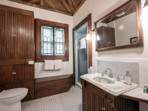 Stone Soup Inn : photo 7 de la chambre queen room (craftsman) with shared bath