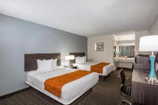 Days Inn & Suites by Wyndham Orlando Airport : photo 2 de la chambre room #18378361
