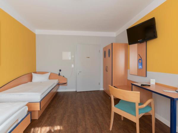 Hotel Mit-Mensch : photo 5 de la chambre chambre lits jumeaux avec douche 