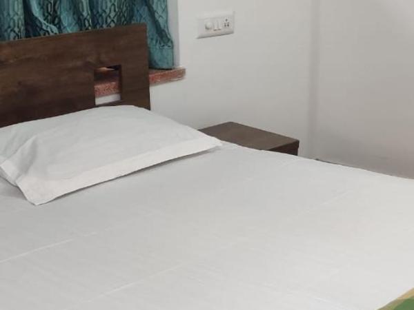 Srinekatan Heritage Villa Homestay : photo 6 de la chambre suite familiale avec balcon
