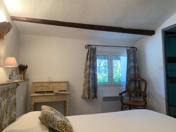 Bastide Sainte Agnès : photo 4 de la chambre chambre triple avec salle de bains privative