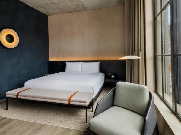 Nobu Hotel Chicago : photo 2 de la chambre hébergement yubune lit king-size