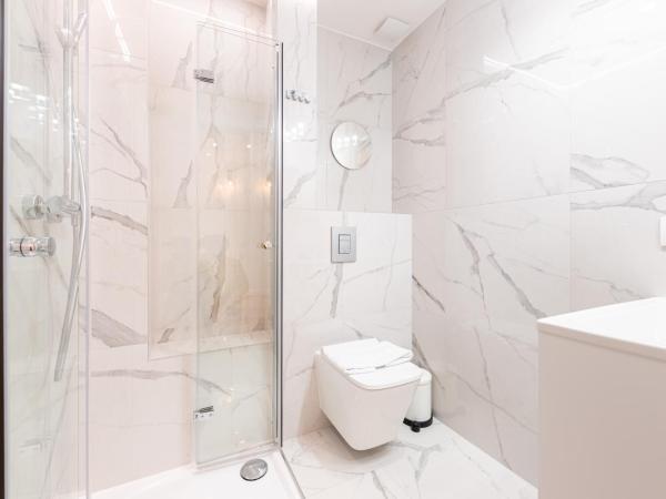 Lapwing Residence Sopot : photo 7 de la chambre studio lit king-size deluxe