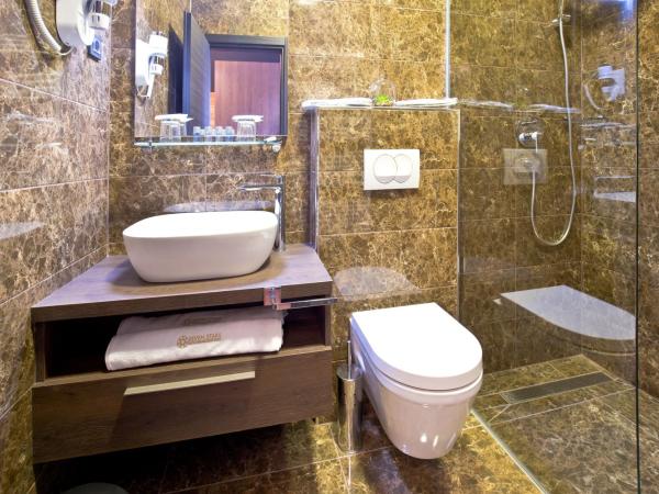 Seven Stories Rooms, 4th Floor, no elevator : photo 9 de la chambre chambre double