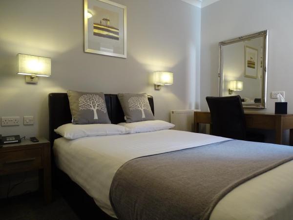 The Beeches Hotel & Leisure Club : photo 1 de la chambre petite chambre double