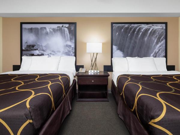 Super 8 by Wyndham Niagara Falls by the Falls : photo 3 de la chambre chambre 2 lits queen-size - non-fumeurs