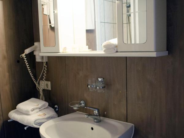 Leipziger Hotel : photo 6 de la chambre chambre familiale